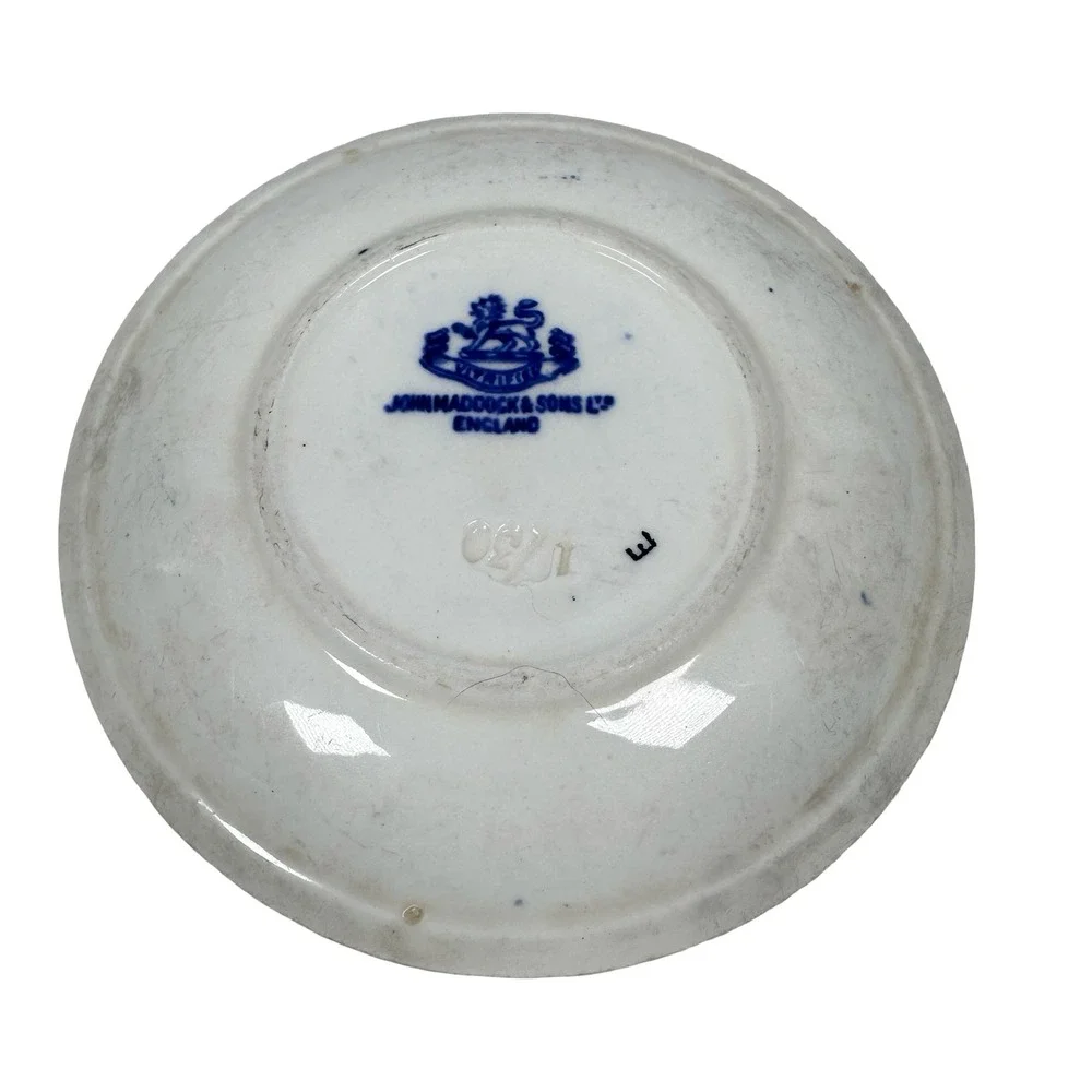 John Maddock &‎ Sons Blue Willow Vitrified Ironstone Saucer England Antique 6in